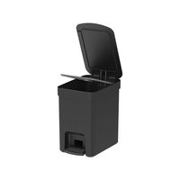 LIXEIRA TRIUM 6L C/ PEDAL PRETO