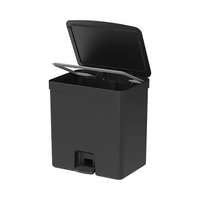 LIXEIRA TRIUM 20L C/ PEDAL PRETO