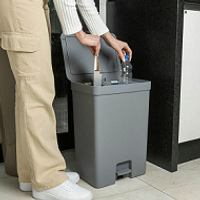 LIXEIRA TRIUM 30L C/ PEDAL CHUMBO