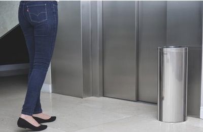 Lixeira Inox Institucional 30 Litros