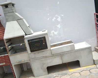 Churrasqueira 4 Espetos Forno E Fogão A Lenha 3 Em 1 Lisa