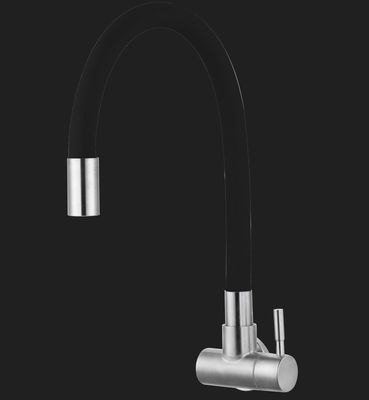 TORNEIRA COZ. PAREDE ALTA ACO INOX BLACK 1/4 6093